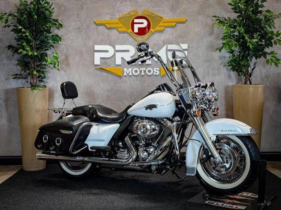 HARLEY-DAVIDSON ROAD KING CLASSIC HARLEY-DAVIDSON ROAD KING CLASSIC